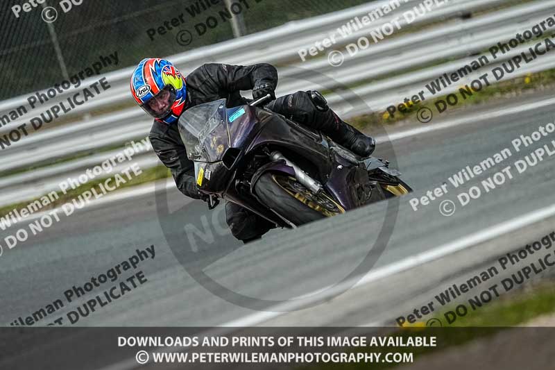 anglesey;brands hatch;cadwell park;croft;donington park;enduro digital images;event digital images;eventdigitalimages;mallory;no limits;oulton park;peter wileman photography;racing digital images;silverstone;snetterton;trackday digital images;trackday photos;vmcc banbury run;welsh 2 day enduro